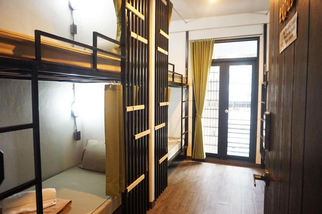 Feel Good Bangkok Hostel Exterior foto