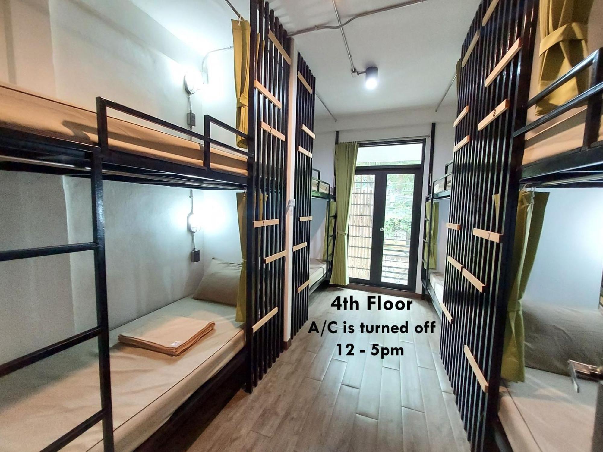 Feel Good Bangkok Hostel Exterior foto