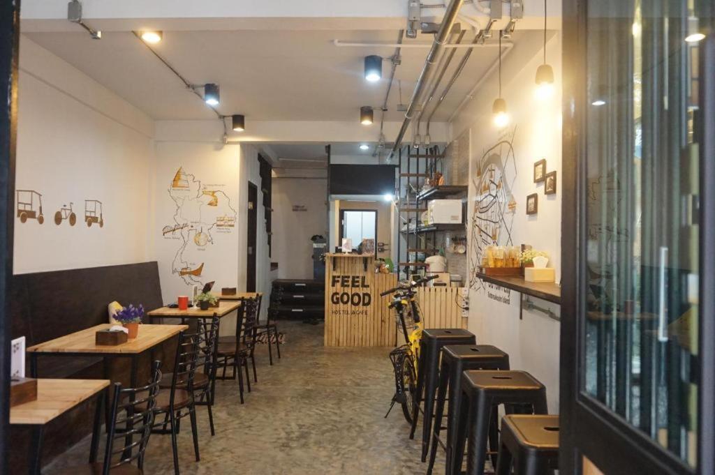 Feel Good Bangkok Hostel Exterior foto