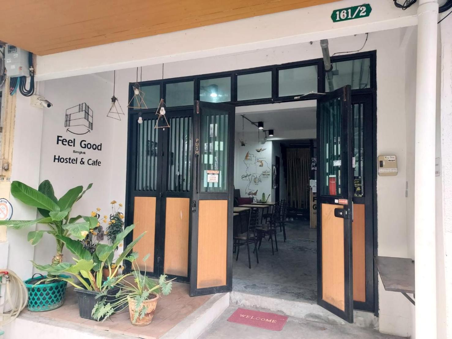 Feel Good Bangkok Hostel Exterior foto